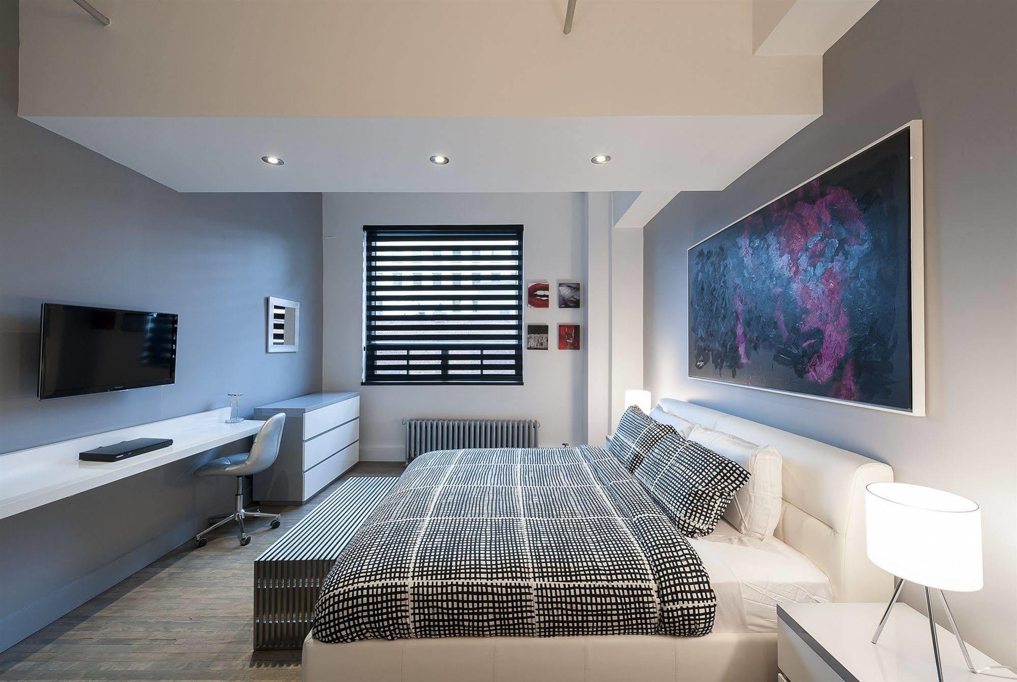 The Executive Loft At The Holland Hotel Montreal Exterior photo