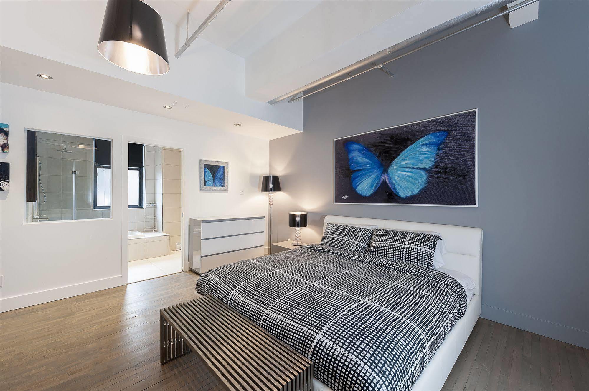 The Executive Loft At The Holland Hotel Montreal Exterior photo